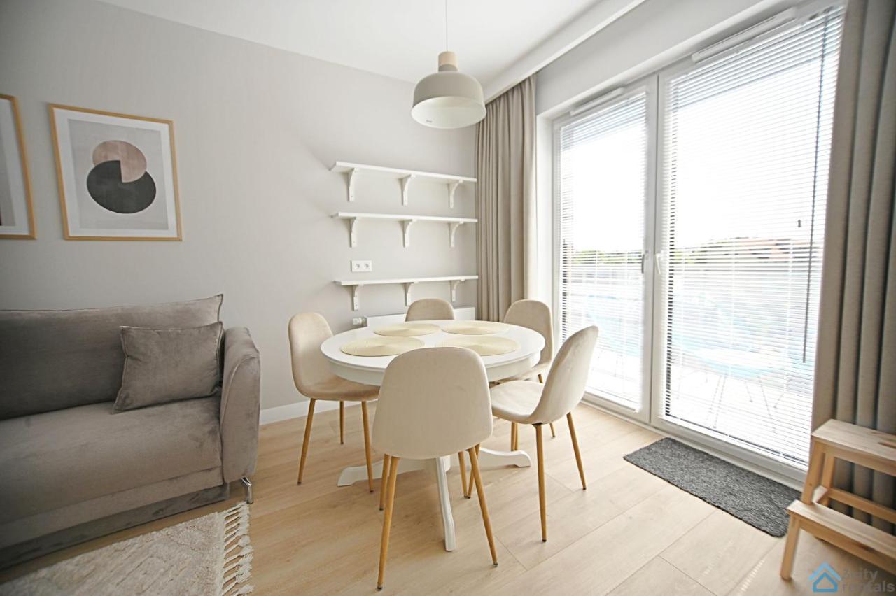 Beige 3City Apartment With Parking In Gdansk By Noclegi Renters Exterior photo