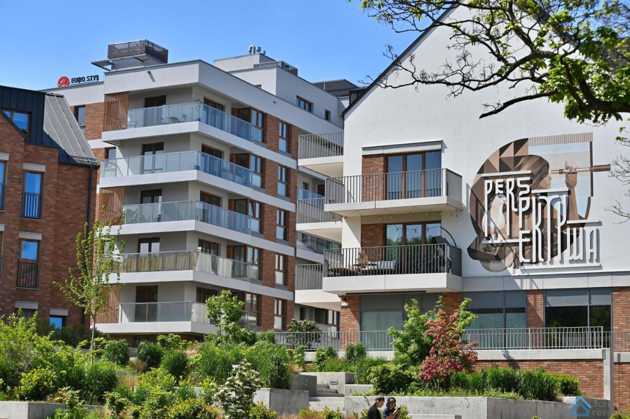 Beige 3City Apartment With Parking In Gdansk By Noclegi Renters Exterior photo